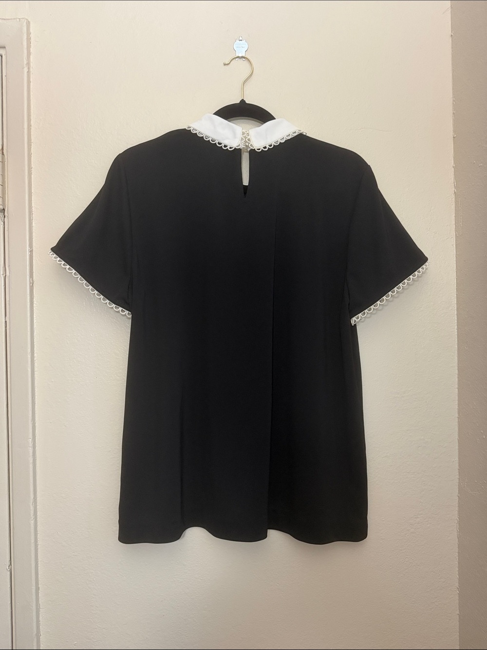 Karl Lagerfeld Black Top with White Peter Pan Collar Silent Luxury Size L - Picture 2 of 10